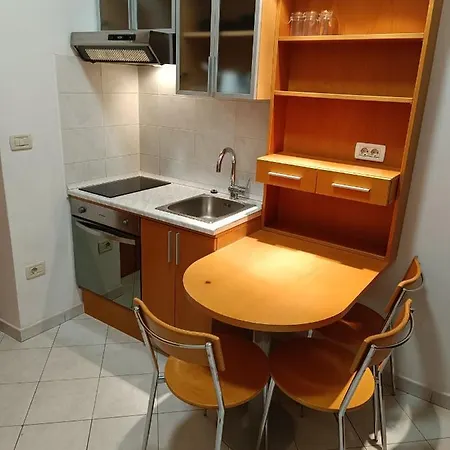 Aura * Deskle